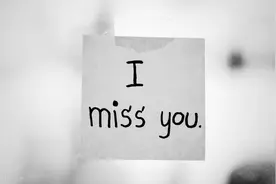 什么？！“I miss you”不是“我想你”的意思？涨知识了图片