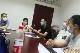 江苏一女子重庆整形隆胸自称失败上当，报警牵出惊天大案，两男子跨省利用4家医院行骗，金额近1000万已开庭图片