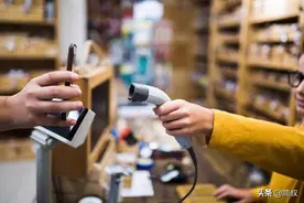 华为刚拿支付牌照，支付宝：免费三年，不设上限图片