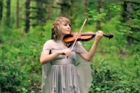 音乐的魔力，瞬间穿越中世纪田园，小提琴《指环王》主题曲图片