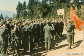 老山战役回顾：战士喝酒出征视死如归，图6前线阅兵震慑越军图片