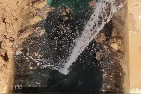 17天内郑州侯寨水厂管道被挖断3次，原因何在？图片