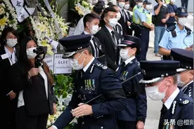 香港殉职女警林婉仪出殡，聂德权萧泽颐等人致哀图片