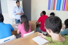 考试时候的3个崩溃瞬间，想想就崩溃，学生：都经历过，很真实了图片