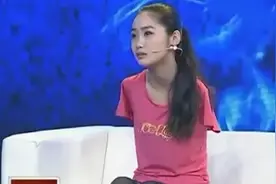 漂亮无臂美女乐观生活，自称没男朋友现场征婚，感动现场所有人图片