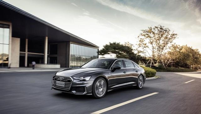 2022款奥迪A6L正式上市，部分车型价格上涨，起售价41.98万