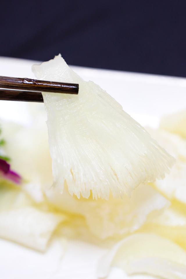 猪肚炖花胶的功效 2026年猪肚炖花胶的功效与禁忌