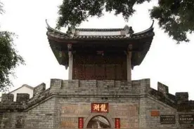 潮州的潮故事，王朔还曾笑称：“秦始皇讲一口潮汕话。”图片