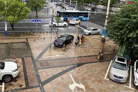 公共区域被改收费停车场 南昌东方海德堡小区物业被指伪造签字图片