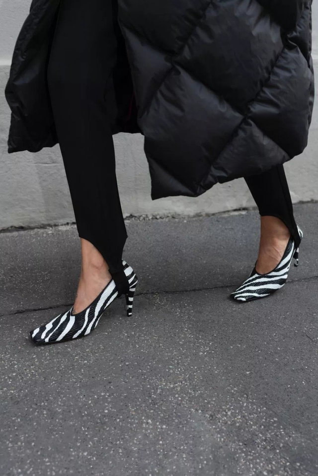 时尚圈的女孩不穿光腿神器穿什么？