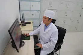 身边的榜样 | 这个监狱医生——真牛！图片