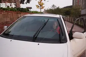 车子前挡玻璃水喷歪了喷头堵了不喷，试试这个办法，效果立竿见影