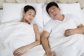 如何巧妙的利用二次吸引来挽回前夫？聪明女人都会这么做图片