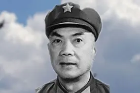 我军授衔时，除了57位开国上将，这个人也是上将，但只评不授视频封面