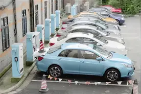 新能源汽车多久要换一次电池？图片