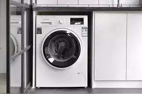 阳台的洗衣机下别忘做这个，耐用，排水还快，太机智了图片