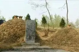 梦见已逝亲人，不要一个人急着去祭奠，最好约伴前行图片
