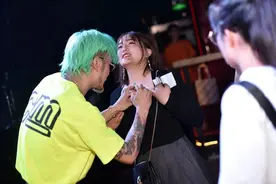 为什么《开心就giao》能火遍全网？土到极致还是潮音乐？图片