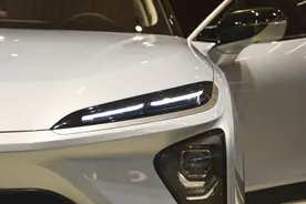 长5022mm，6座/7座任选，标配544马力，蔚来ES8值得入手吗？图片