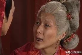 拍戏不是咬“化妆棉”，女演员要敢“丑”，来看看她们是怎么演的图片