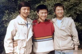 北电87明星班，张嘉益、邢岷山和他们的老同学，如今变化都挺大图片