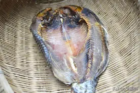 腌腊鱼不能直接抹盐，想要味道香还入味，不霉不臭，这3步不能少图片