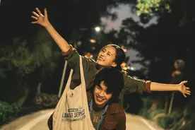 七夕节爆了！观众满场票房创新高，岛城影院增员离职员工回归图片