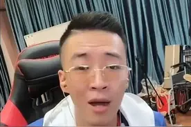 刘一手和YY聊得不错，改签“银牌艺人”合约，有直播时长和底薪图片