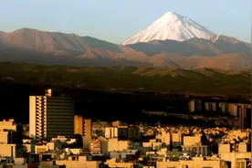 伊朗用人民币替代美元，把1800万吨原油运往中国后，事情有新进展图片