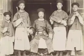 他父亲、哥哥、儿子、孙子都是大清皇帝，却一生为奴，晚年被吓死图片