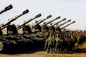1969年苏联百万大军压境，扬言使用核武器，被毛主席一句话吓退图片