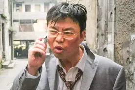 “小人物”王迅：说相声写剧本，赔钱演《疯狂的石头》图片