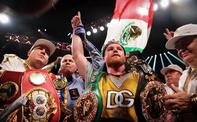 卡布西游机械拳皇单挑（拳坛杂志十大顶级拳王榜单出炉克劳福德第三）