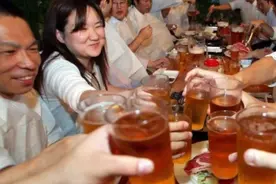 全国不同的喝酒规矩，南北差异真的太大了！快来看看你躺枪了没？图片