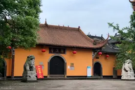 女子来例假都不能拜菩萨，但在地动山摇中，寺院里降生了108个“罗汉娃”图片