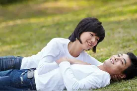 男人是怎么看待前妻的？这位再婚男人的话，很扎心图片