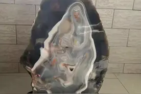 7600买了一块玛瑙切片，上面有个观音送子图图片