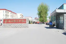 涿州教育局回应女生剪短发：为了学生好，学校的规定没有任何问题图片