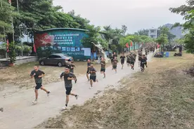 广东省潮州市潮安区：乘风破浪向军营，246名预定新兵参加役前教育训练图片