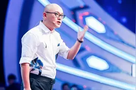 《非诚勿扰》小伙月薪5千，女嘉宾连灭20灯，孟非：他身价200亿图片