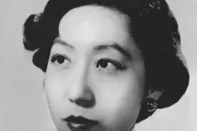 张爱玲《红玫瑰与白玫瑰》：振保对娇蕊念念不忘，是人性使然图片