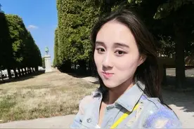 赌王小女何超欣，11岁拥别墅，21岁身家6亿，华为公主是她闺蜜图片