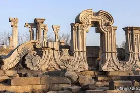 我国一80岁老人重建圆明园：投资300亿1:1复制，如今门票价引争议图片