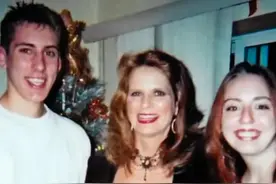 美国女子一日三餐只吃巧克力，每天平均两斤，一年吃掉720斤图片