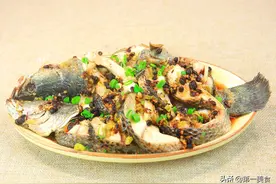 豆豉鱼怎么做才好吃？很多人都做不好，厨师长教你最简单的做法图片