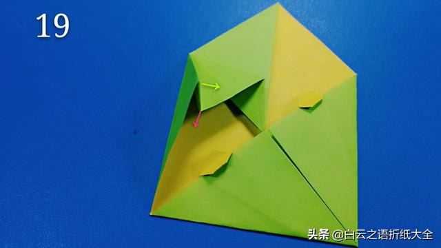 折一个酷酷的奥特曼给孩子玩吧，小孩子很喜欢哦