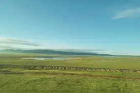 卡友之家的移动“城堡”——长头重卡房车乘龙T7L图片