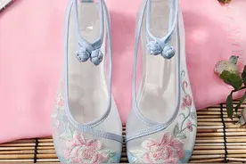 一眼就看中的老北京布鞋，舒适轻盈不磨脚图片