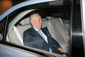 香港富豪许世勋:97岁病逝留420亿遗产,15位受益人每月可领200万图片