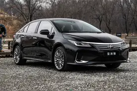 15万提了辆丰田亚洲狮，开了3个月，车主深度评测后有话要说图片